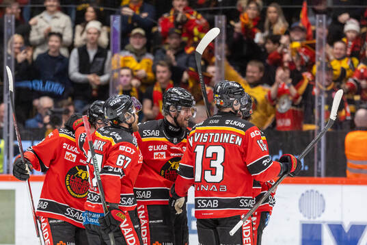 Luleås Oscar Engsund jublar