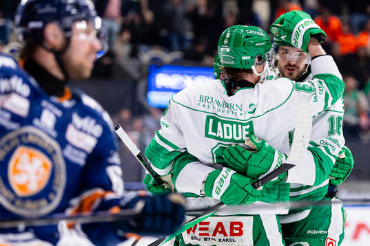 Rögles Paul Ladue och Dennis Everberg jublar
