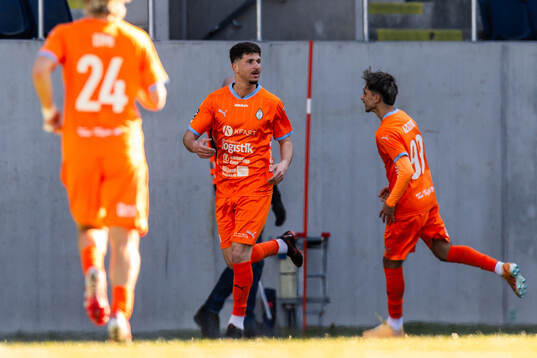AFC Eskilstunas Emanuel Chabo jublar