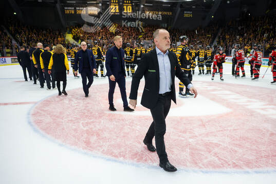 Luleås tränare Thomas Berglund deppar