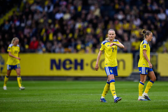 Matilda Vinberg and Filippa Angeldahl of Sweden