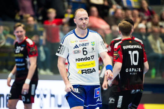 Ystad IFs Jakob Nygren deppar