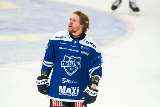 Karlskogas Hampus Plato deppar