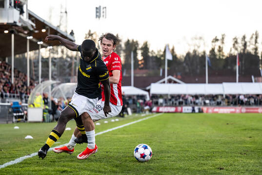 AIKs Stanley Wilson Omondi och Degerfors Kazper Karlsson