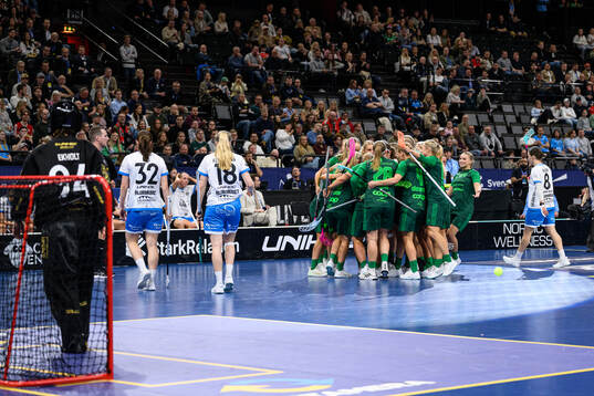 Thorengruppens Emelie Wibron jublar