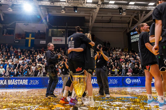 Luleås spelare firar