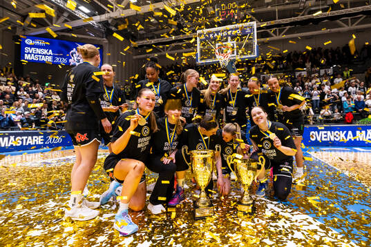 under final 3 i damernas SBL mellan Luleå och Södertälje