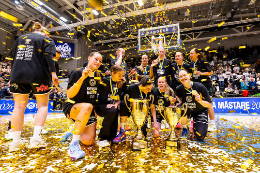 under final 3 i damernas SBL mellan Luleå och Södertälje