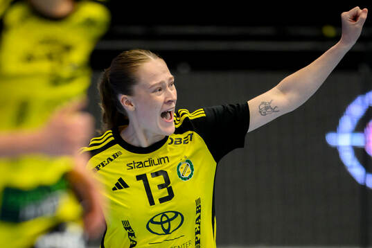 Sävehofs Tilde Skoog jublar