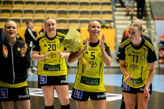Sävehofs Thea Berlin , Thea Blomst , Ida Landberg och
