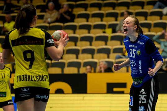 Sävehofs målvakt Wilma Saul jublar