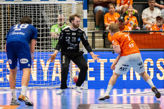 Alingsås målvakt Oskar Dahlin