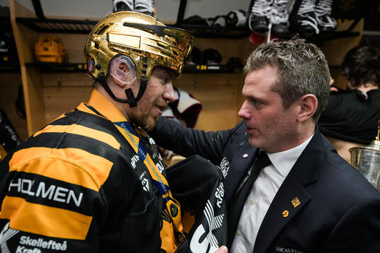 Skellefteås Pär Lindholm och huvudtränare Daniel