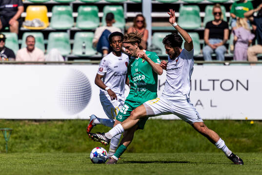 Ljungskiles David Frisk och Nordic Uniteds Matteus Behnan