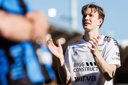 Sirius målvakt David Celic jublar