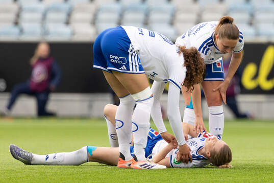 IFK Norrköpings Ebba Handfast har ont