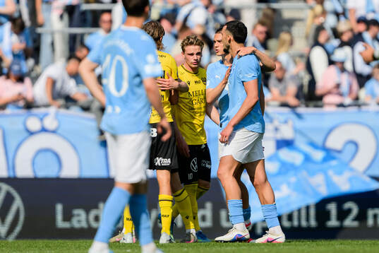 Mjällbys Jeppe Kjaer och Malmö FFs Jovan Milosavljevic