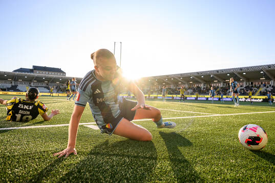 Bläddra bland fler bilder av Fotboll, Damallsvenskan, Häcken - Djurgården