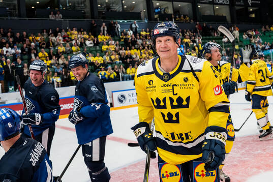 Nicklas Lidström of Sweden Legends afterthe legends ice