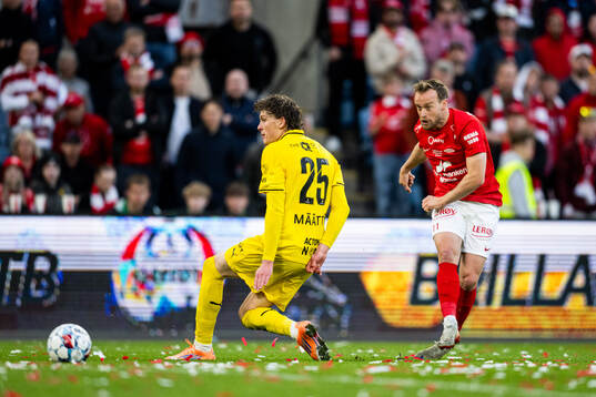 Bård Finne of Brann and Isak Dybvik Määttä of