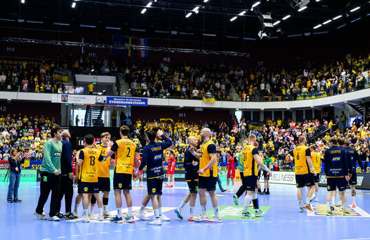 Players of Sweden celebrates