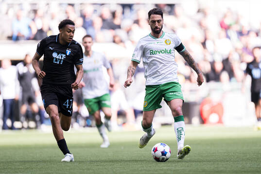 Malmö FFs Theodor Lundbergh och Hammarbys Nahir Besara