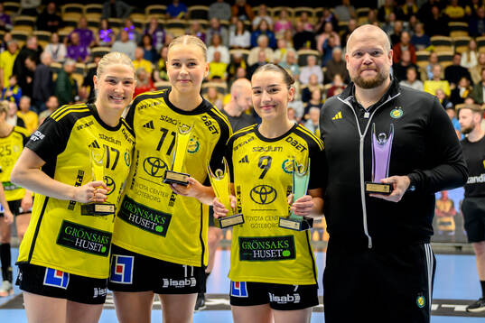 Sävehofs Nina Dano , Stina Wiksfors , Elin Klara