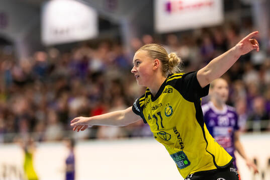 Sävehofs Stina Wiksfors jublar