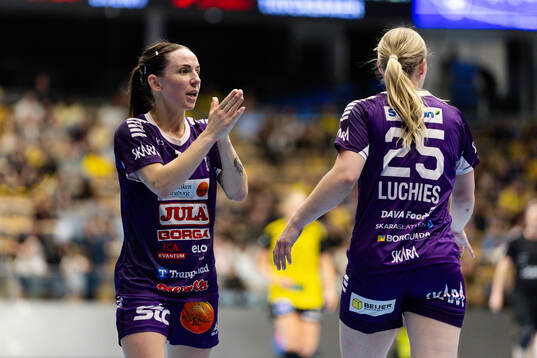 Skaras Melanie Felber och Maureen Daphne Luchies