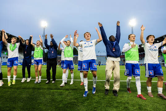 IFK Norrköpings spelare jublar