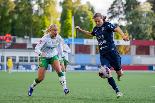 Hammarbys Stina Lennartsson och Häckens Tilde Karlsson