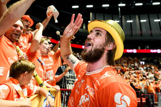 IFK Kristianstads Anton Hallbäck jublar