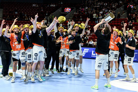 IFK Kristianstads spelare jublar final fyra i