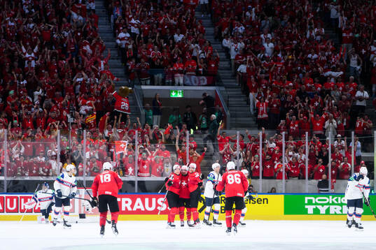 Ken Jager of Switzerland celebrates