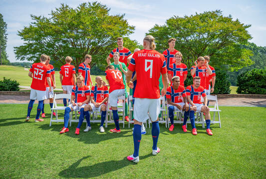 Erling Braut Haaland and players of the Norwegian national