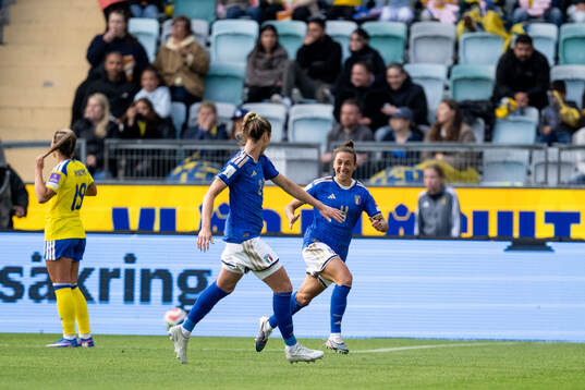 Federica D'Auria of Italy celebrates
