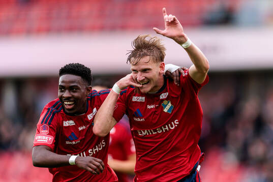 Bläddra bland fler bilder av Fotboll, Superettan, Öster - IFK Värnamo