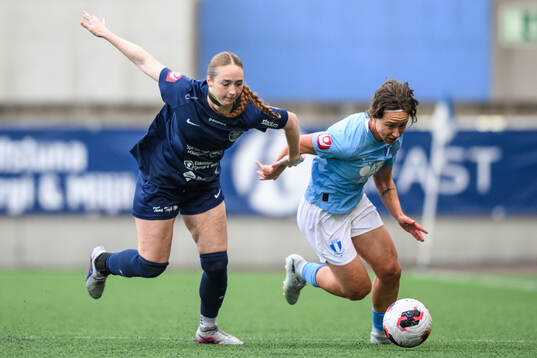 Eskilstuna United DFFs Rylie Rae Combs och Malmö FFs