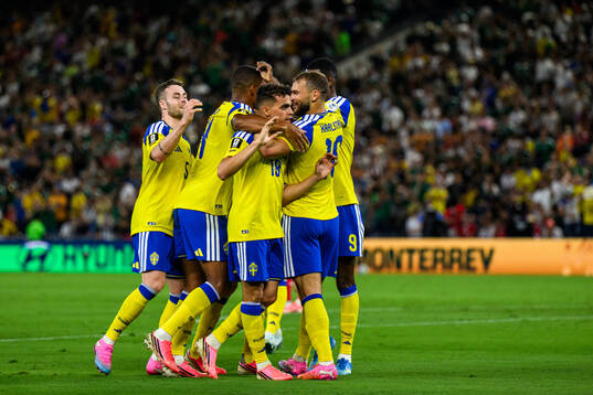 Yasin Ayari of Sweden celebrates