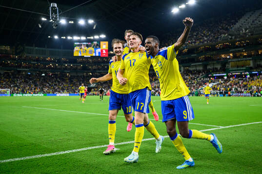 Bläddra bland fler bilder av Football, FIFA World Cup 2026, day 4, Sweden - Tunisia