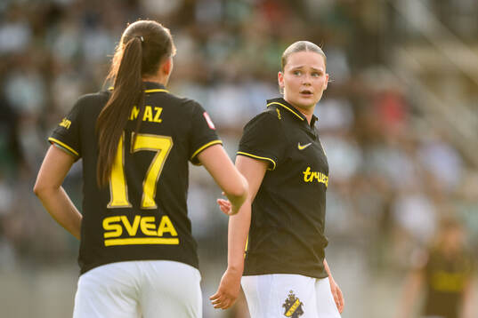 AIKs Janelle Yilmaz och Ellie Junetoft deppar