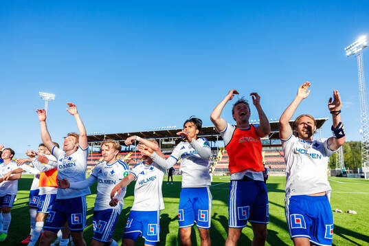 IFK Norrköpings spelare jublar
