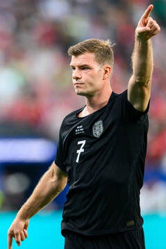 Bläddra bland fler bilder av Alexander Sørloth