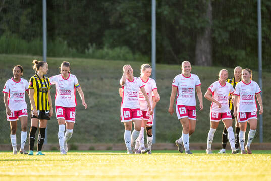 IK Uppsalas Stina Leffler jublar