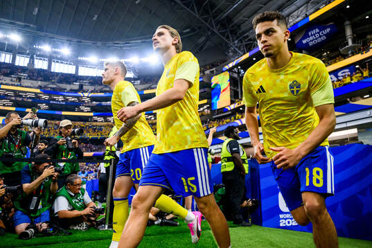Eric Smith, Carl Starfelt and Yasin Ayari of Sweden
