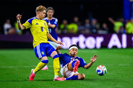 Daniel Svensson of Sweden and Yuto Nagatomo of Japan