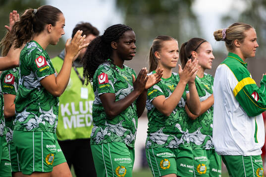 Hammarbys Vivienne Lia tackar supportrar