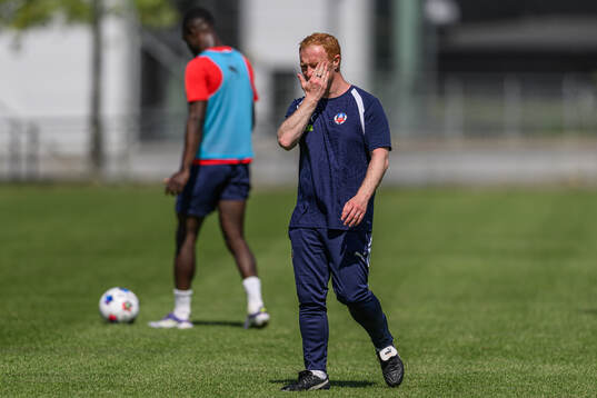 Manager Stevie Grieve