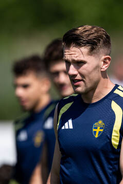 Bläddra bland fler bilder av Viktor Gyökeres