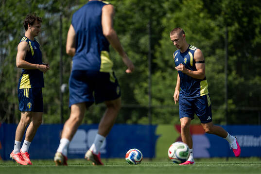 Hjalmar Ekdal and Gustaf Lagerbielke of the Swedish